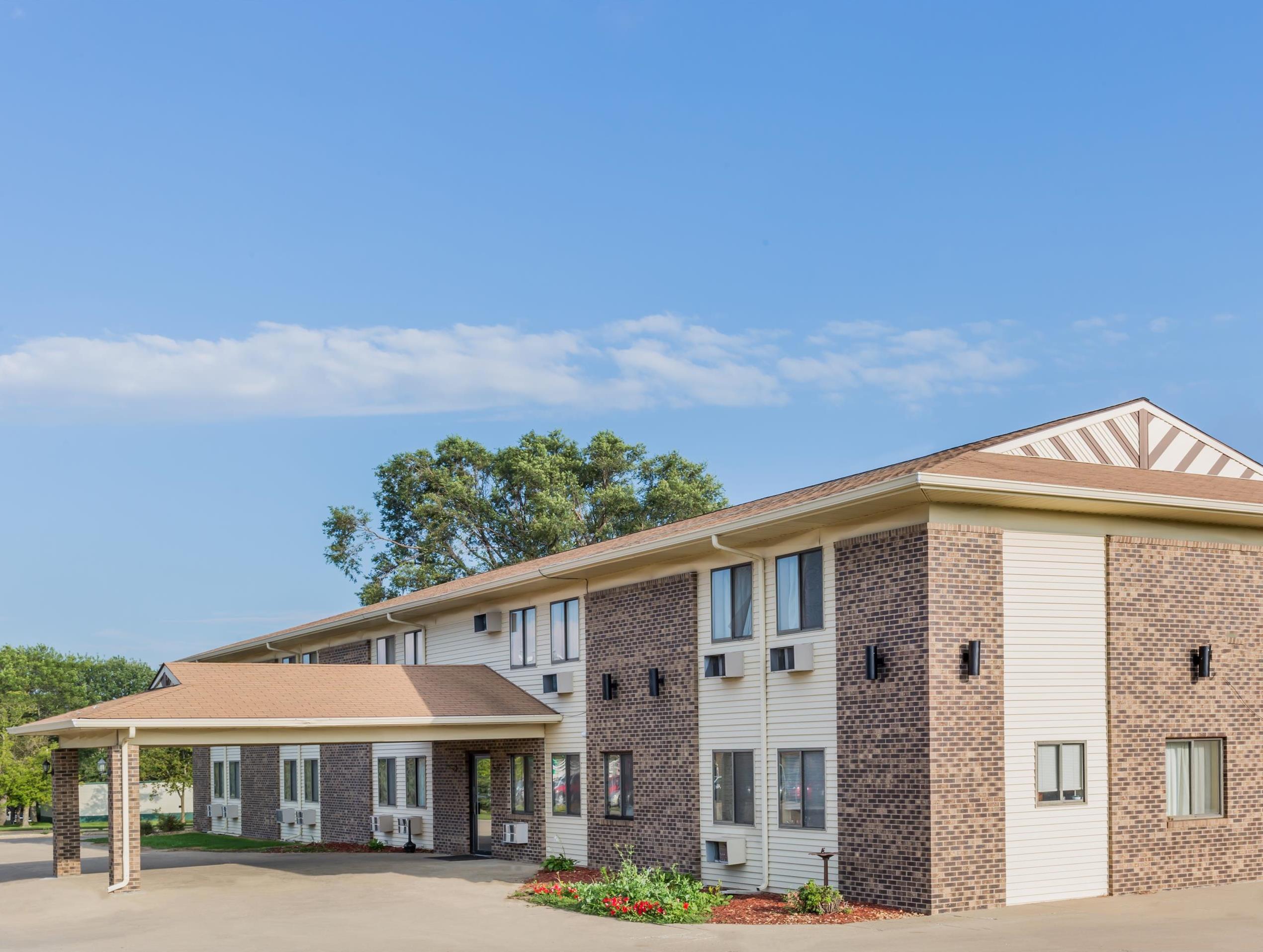 Super 8 By Wyndham Madison Hotel Luaran gambar